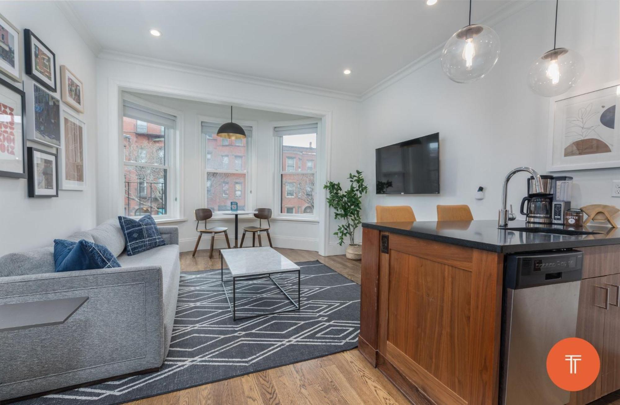 304 Newbury Street By Thatch Бостън Екстериор снимка